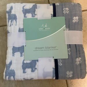 Aden and Anais dream blanket- new in original packaging
